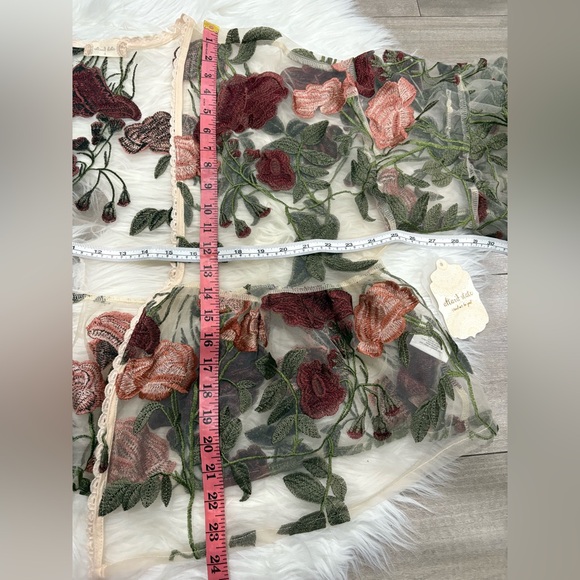 🆕 Altar'd State Lace Trim Sheer Fabric Size S - Picture 3 of 10